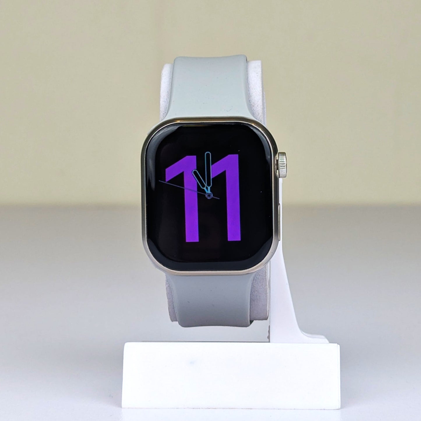 GUS-07 Series 11 AMOLED Smartwatch 7-Strap Combo